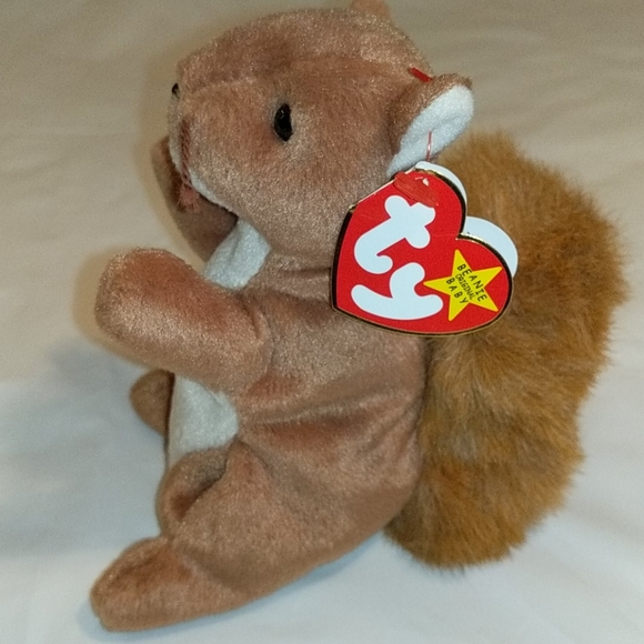 Beanie Baby  Nuts the Squirrel - Picture 2 of 5